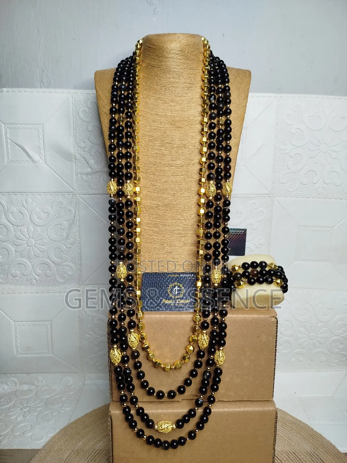 Mo's 4in1 Necklace Set