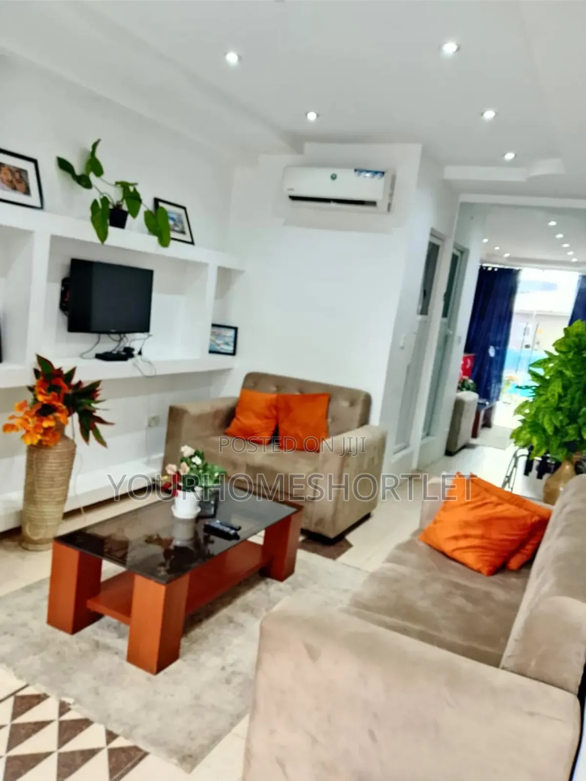 Party Apartments With Swimming Pool That Allows Dj