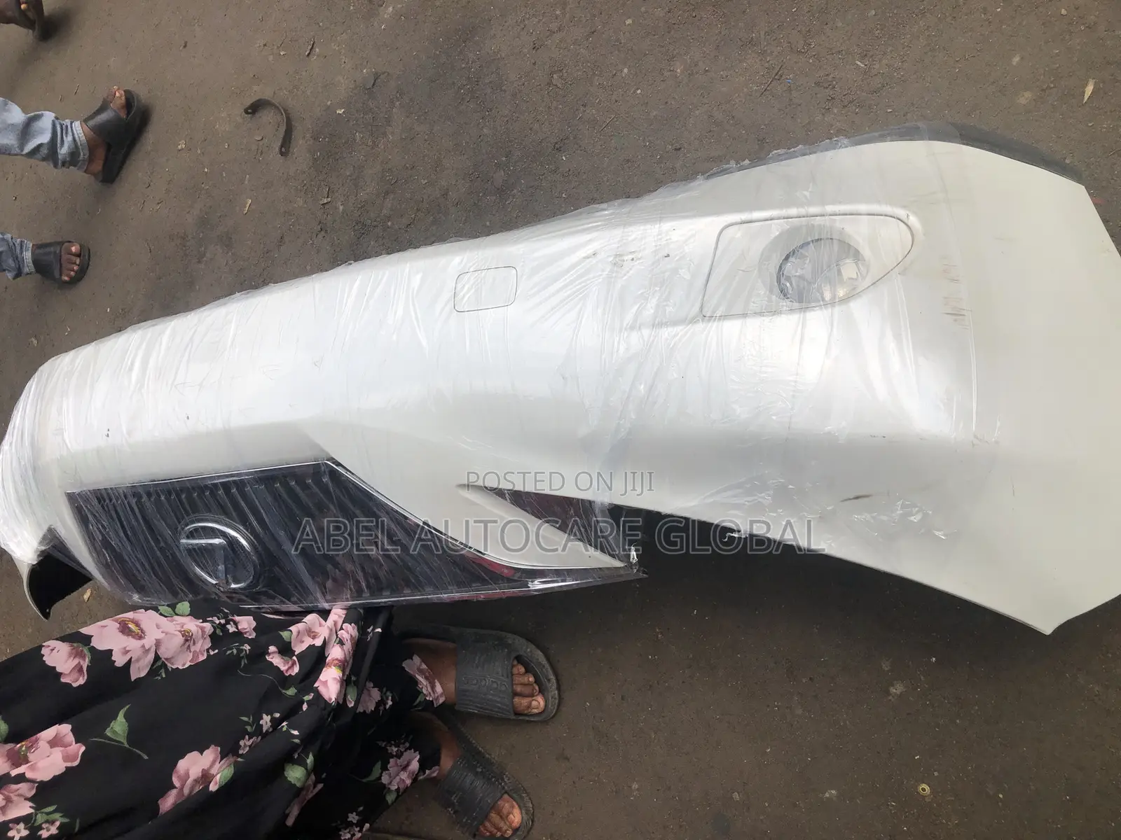 Complete Front Bumper Rx 350 2010 Model