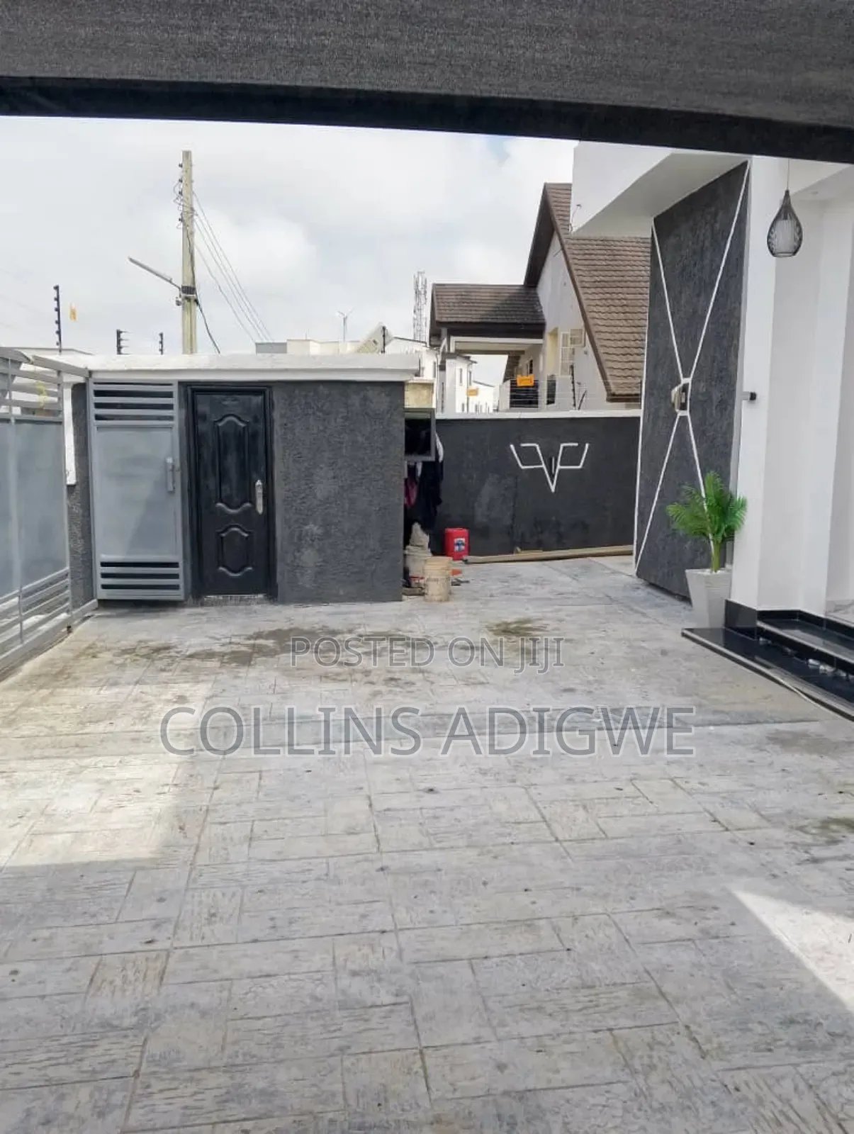 5bdrm Duplex in Sunshine Estate for sale