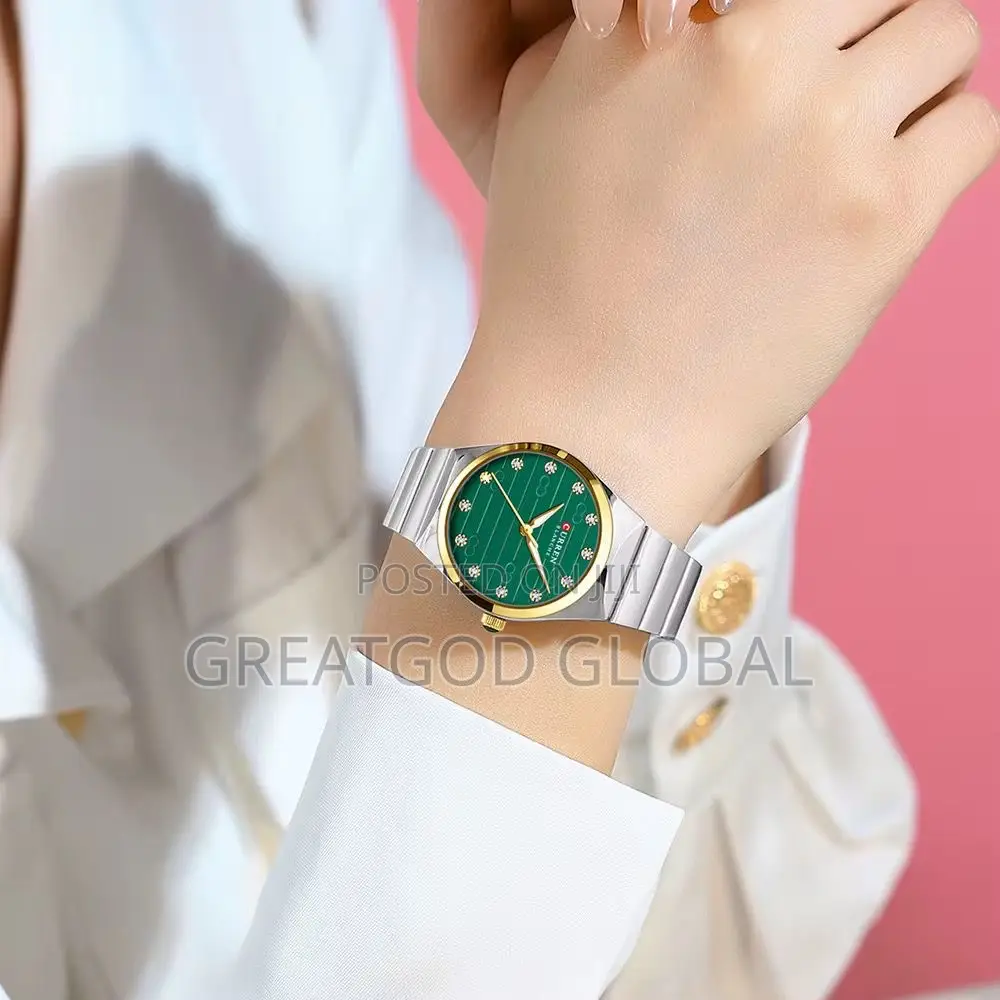 Curren Original Quartz Watch for Women Green Face