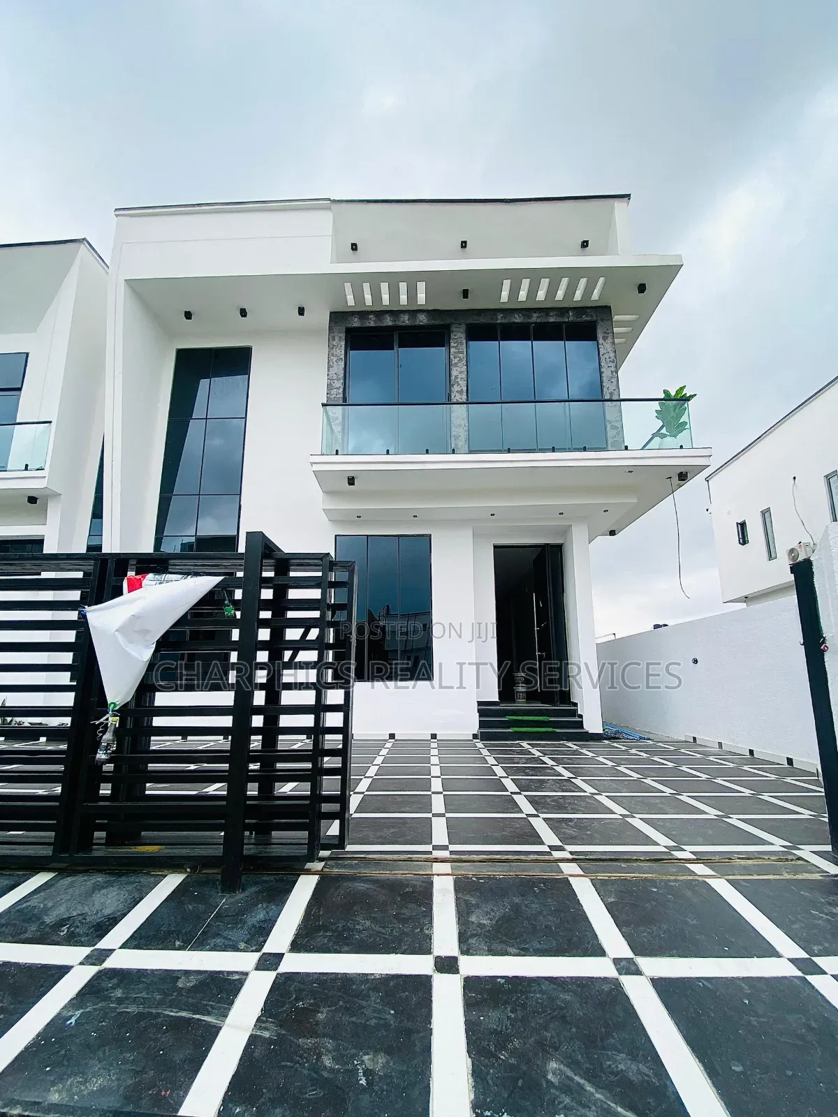 5bdrm Duplex in Ajah for sale