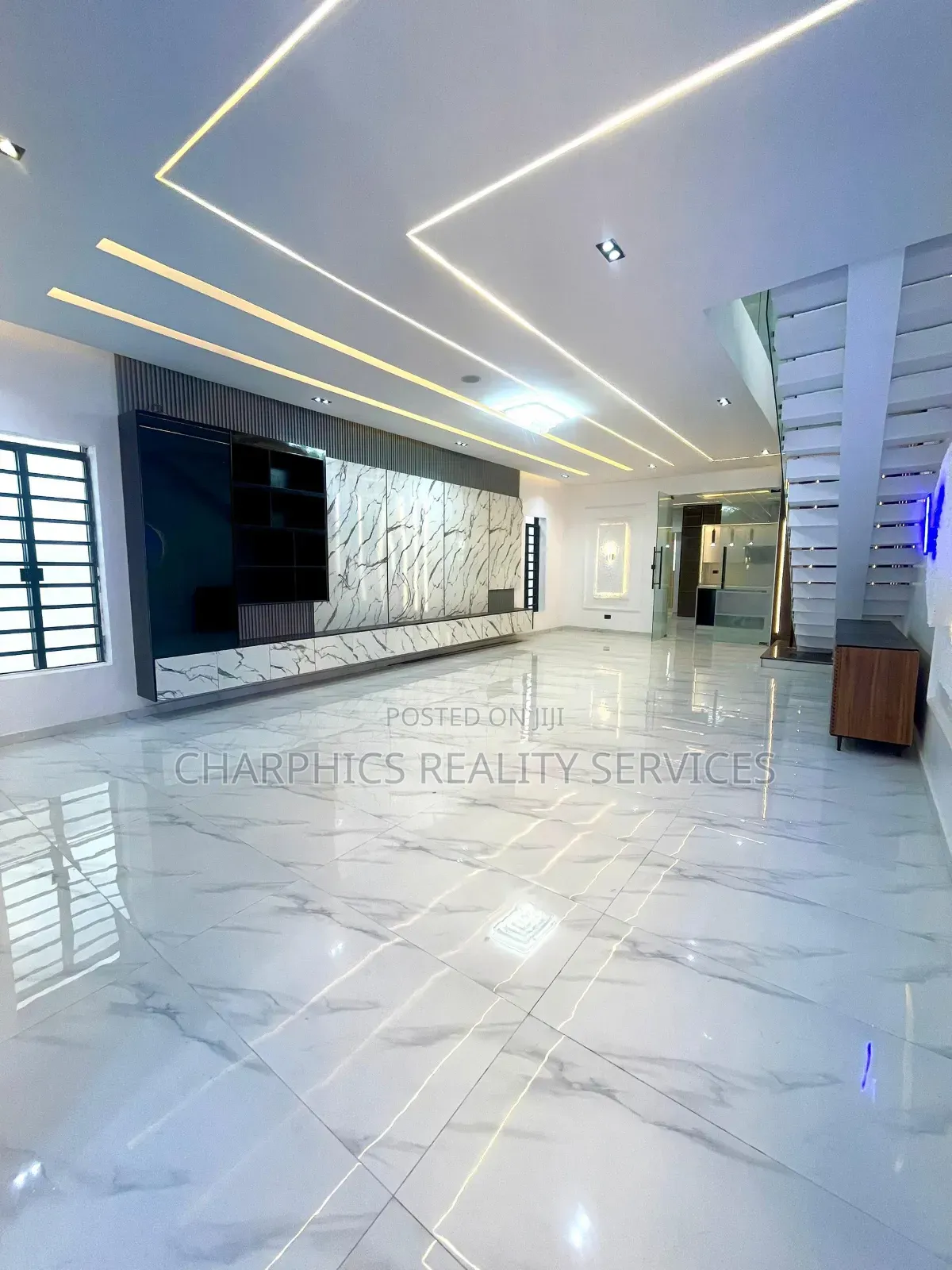 5bdrm Duplex in Ajah for sale