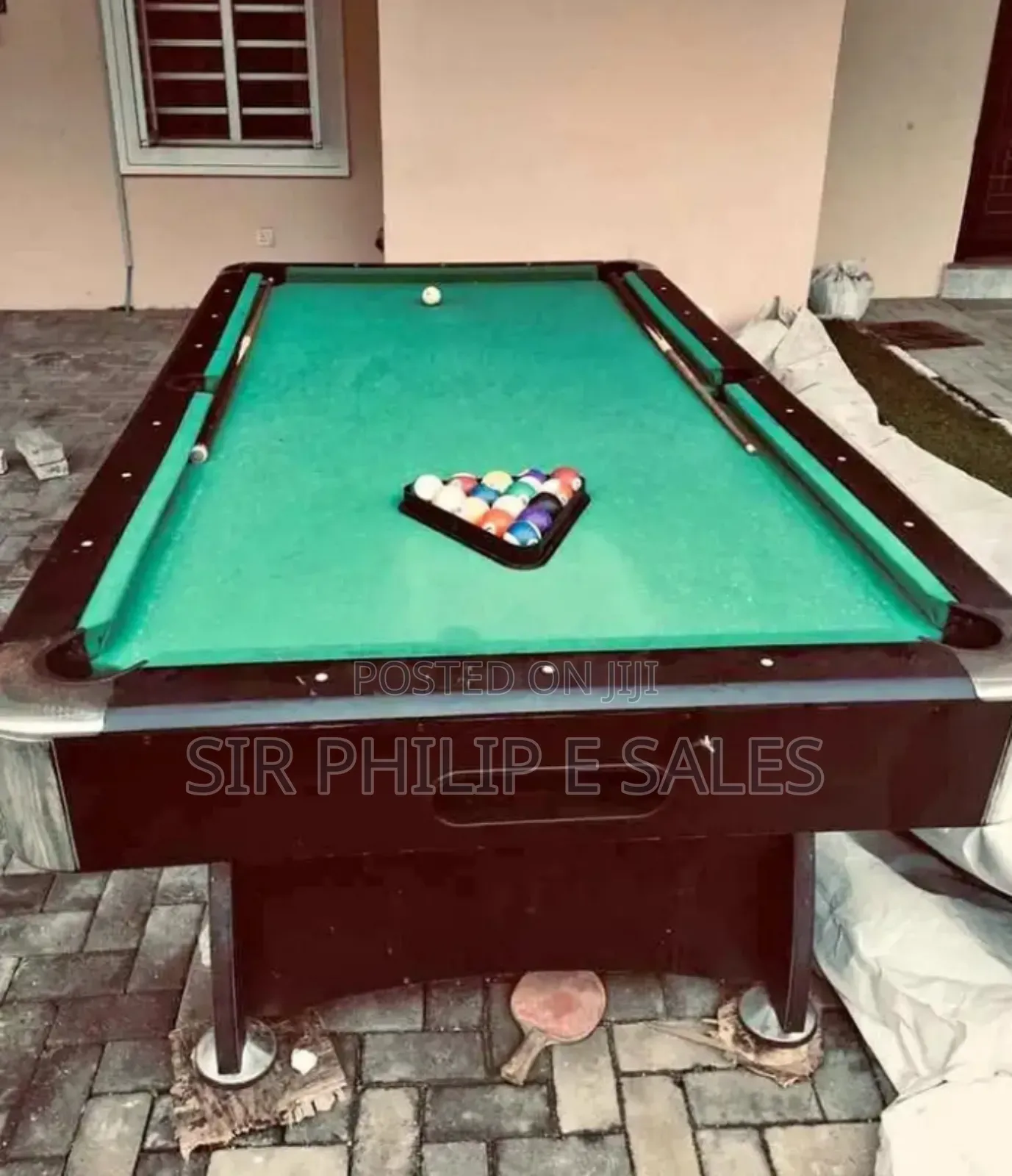 Clean Snooker Table