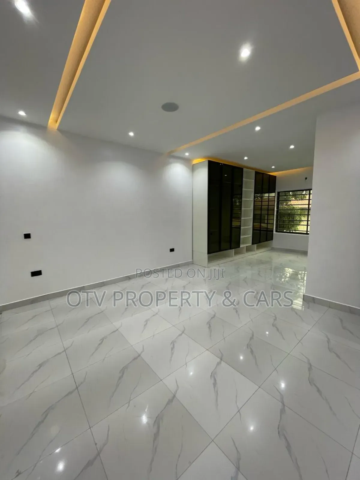 Furnished 3bdrm Apartment in Lekki Phase 1 for sale
