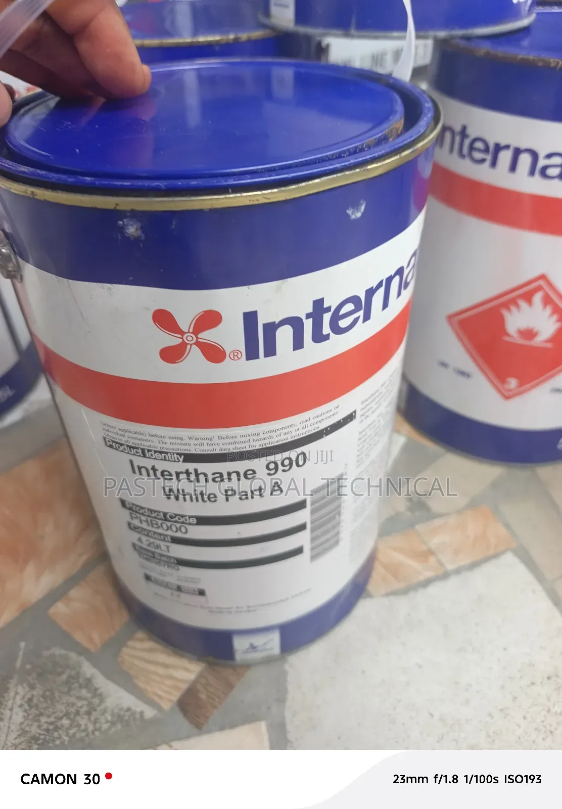 International Interthane 990 (White) a/B