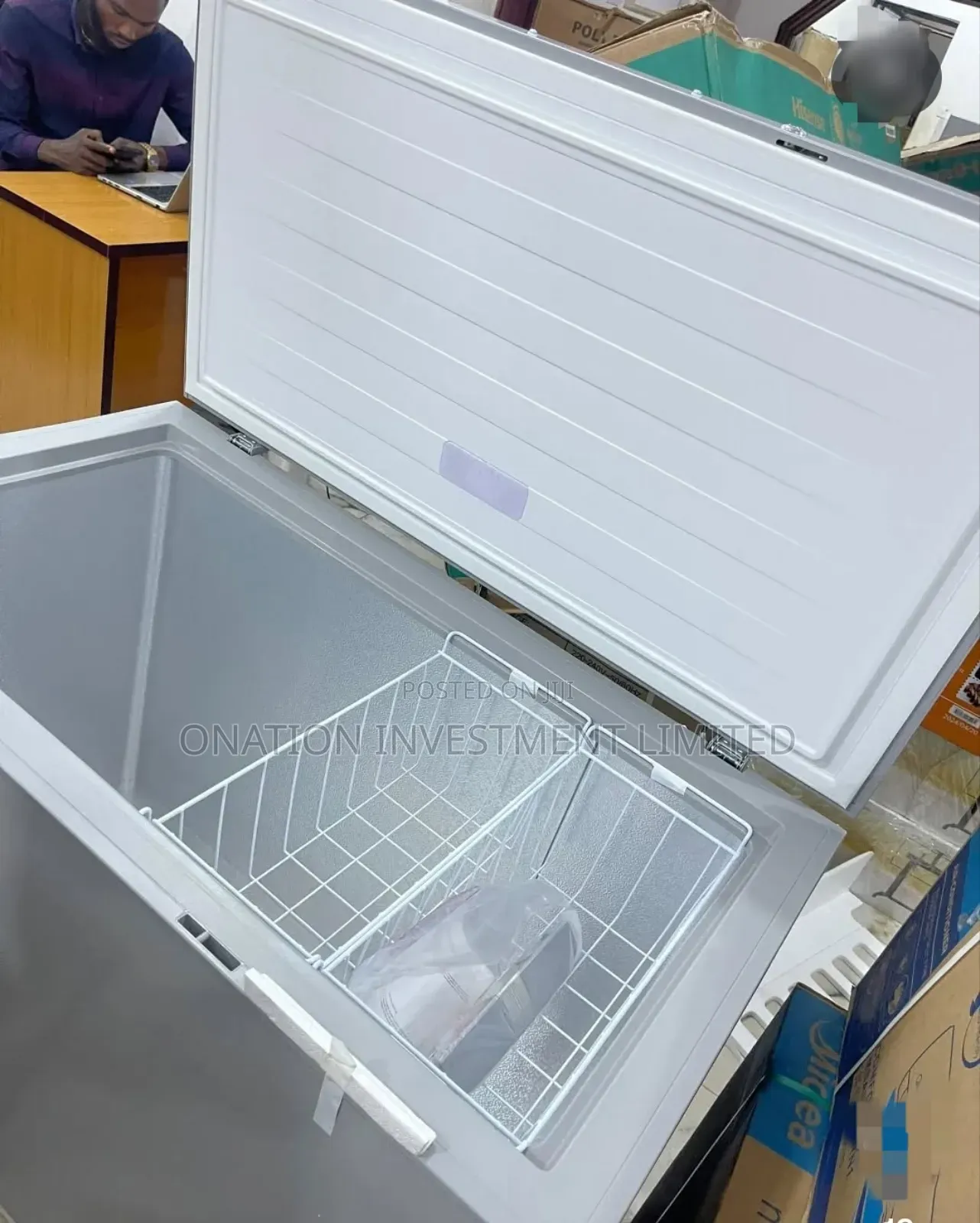 Hisense 297 Litres Chest Freezer Fc390sh