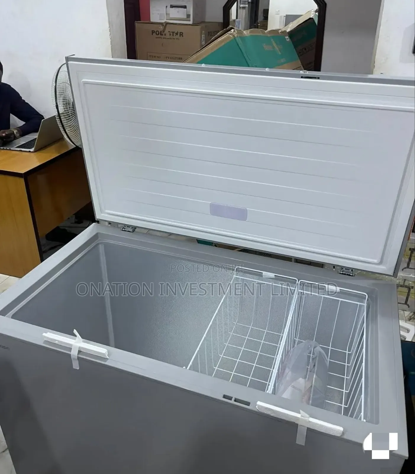 Hisense 297 Litres Chest Freezer Fc390sh