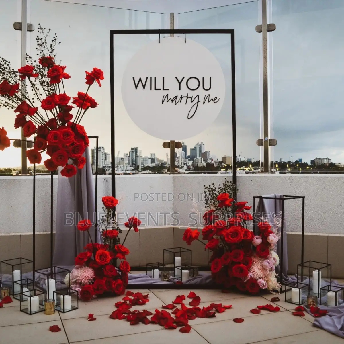 Minimalist Proposal Decor