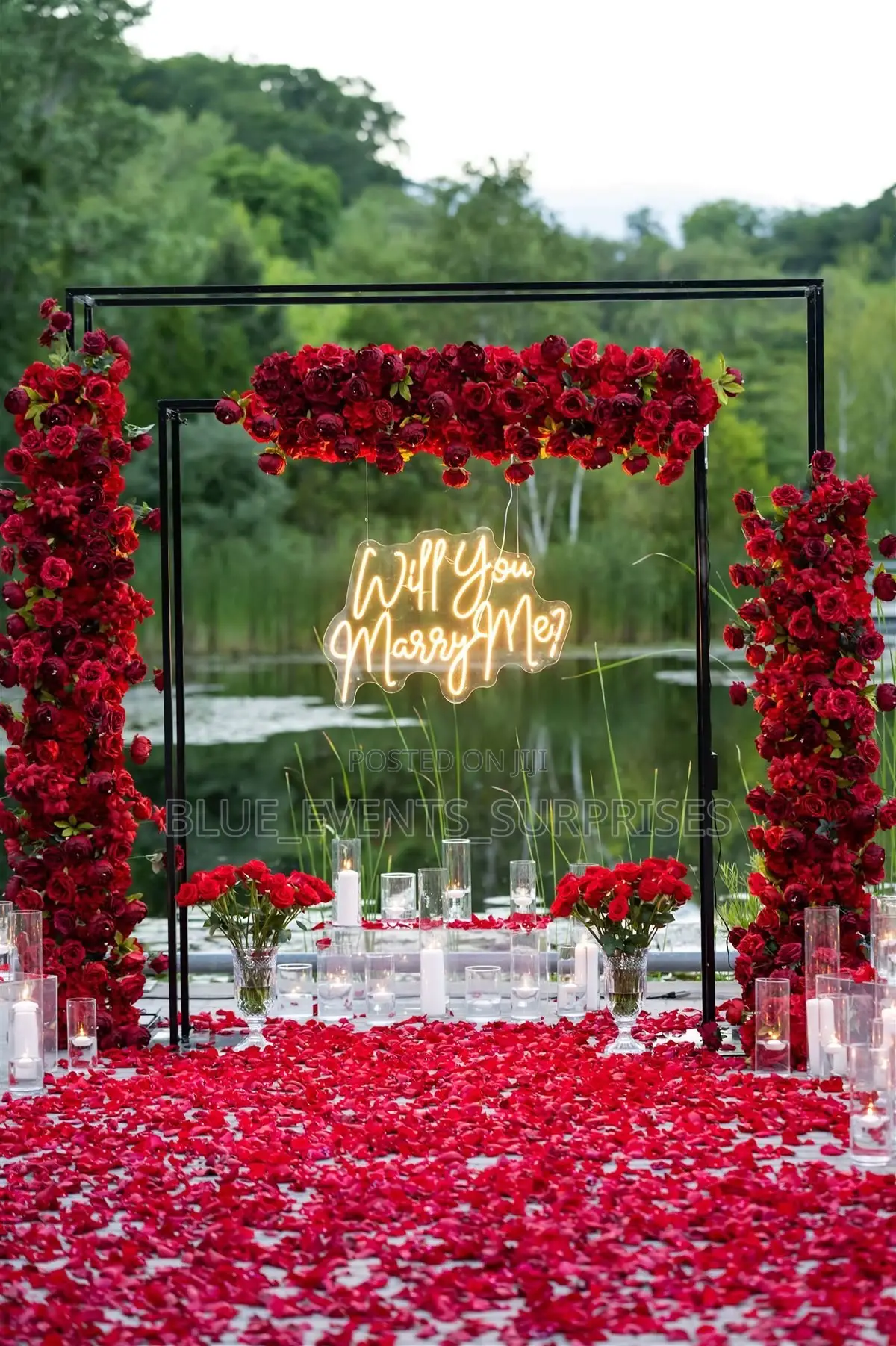 Minimalist Proposal Decor