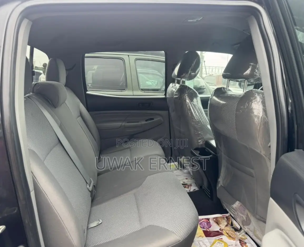 Toyota Tacoma 2013 Black