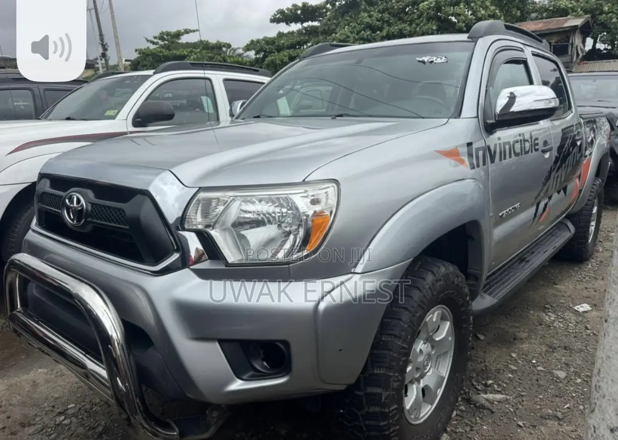 Toyota Tacoma 2013 Silver