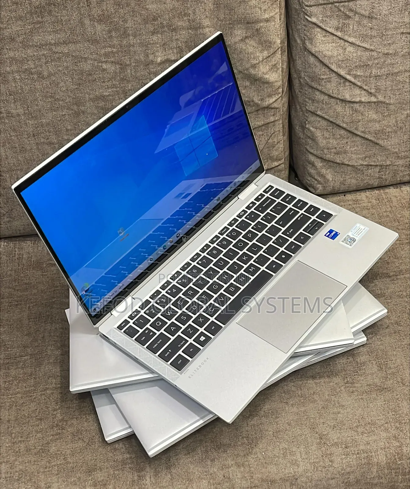 Laptop HP EliteBook 1040 G8 16GB Intel Core i7 SSD 512GB