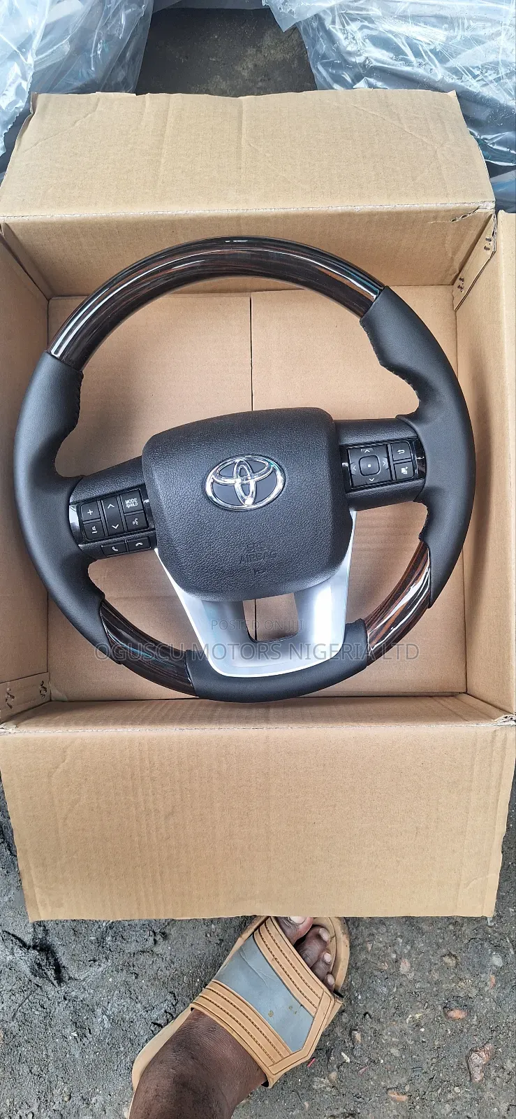 Direct Steering Wheel Hilux 2020-2022-2025