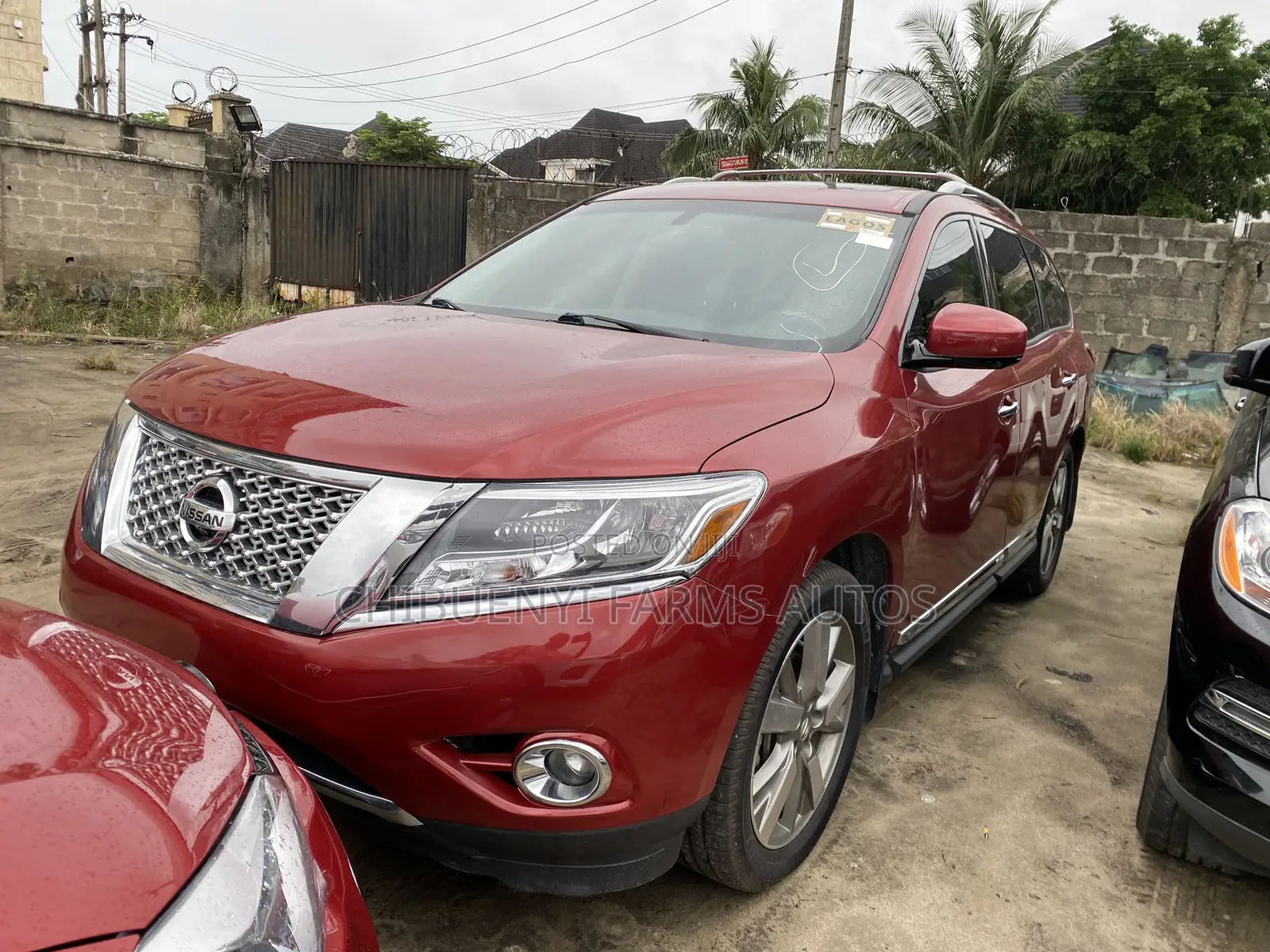 Nissan Pathfinder Platinum 4dr SUV 4WD (3.5L 6cyl CVT) 2014 Red