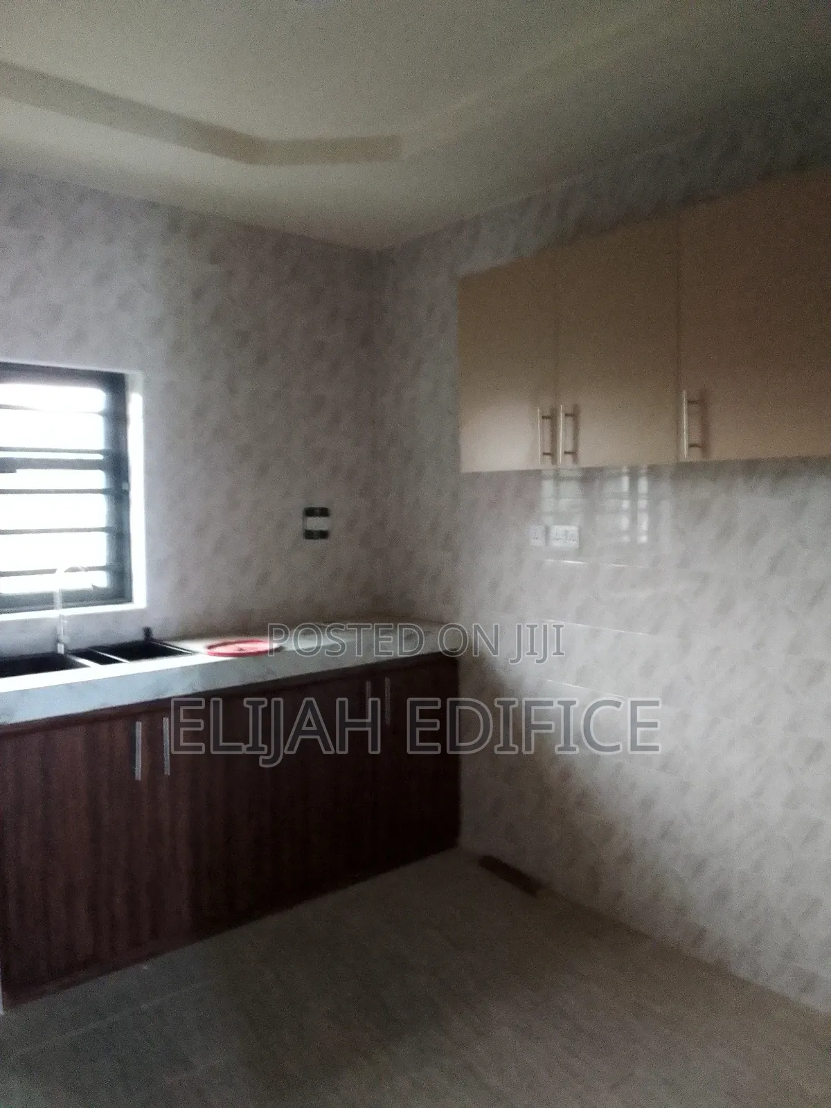 Furnished 2bdrm Block of Flats in Sherrifyt Hotel, Ikorodu Garage
