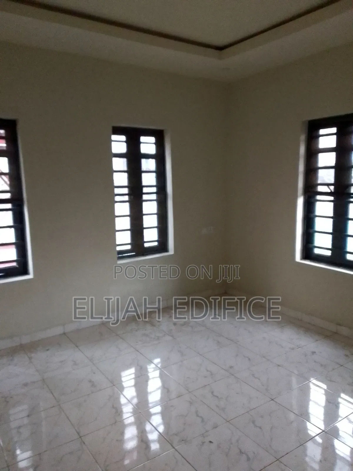 Furnished 2bdrm Block of Flats in Sherrifyt Hotel, Ikorodu Garage