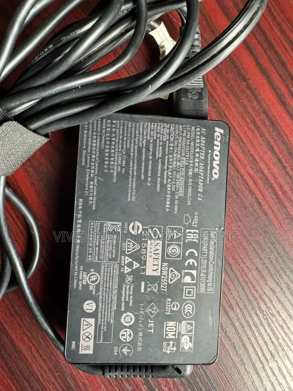 Lenovo Thinkpad 65w Usb-C Ac Adapter 20v 3.25a