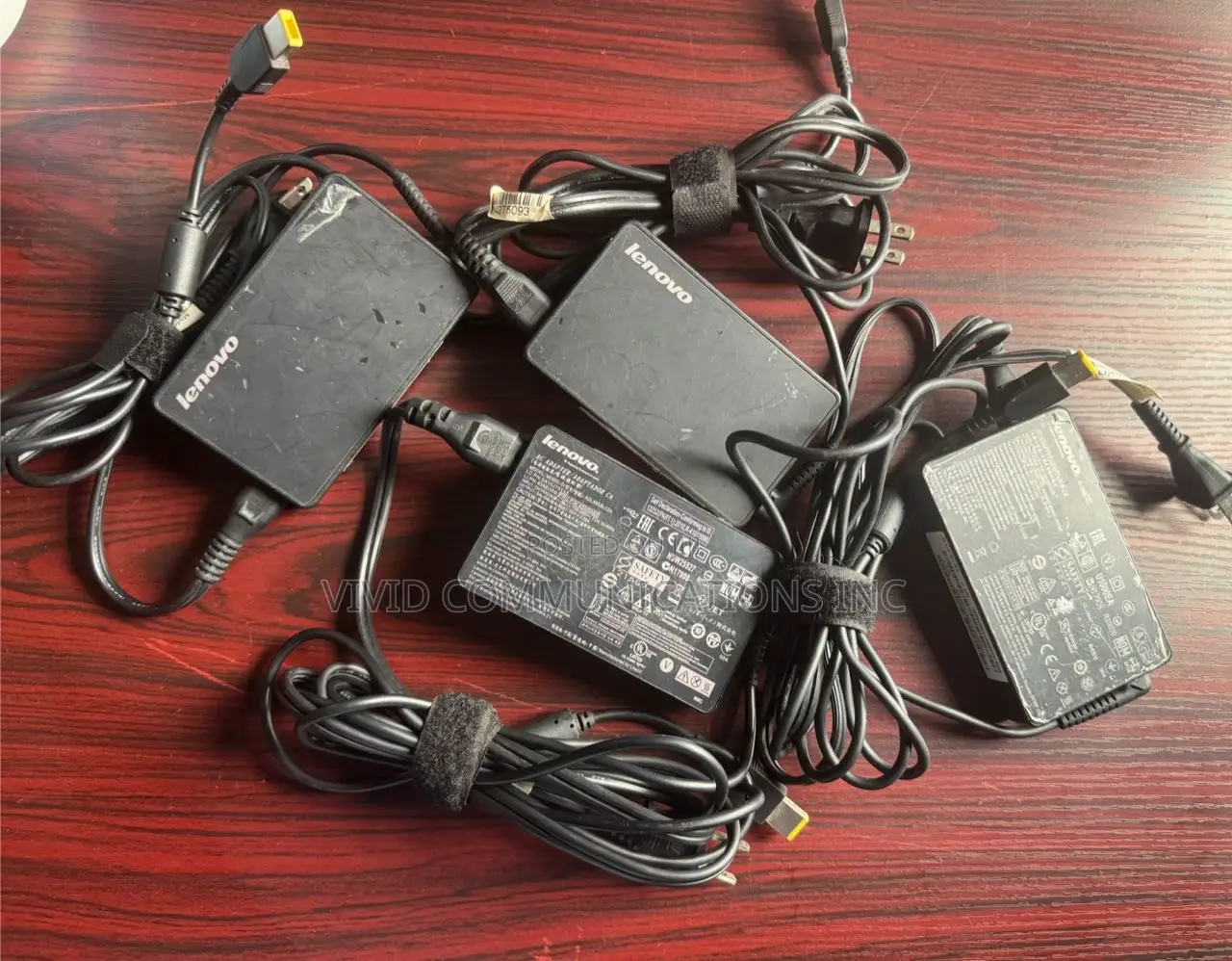 Lenovo Thinkpad 65w Usb-C Ac Adapter 20v 3.25a