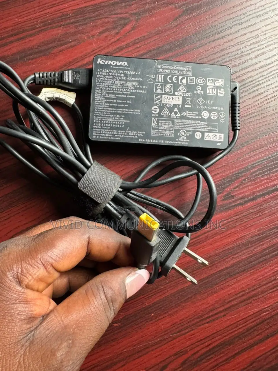 Lenovo Thinkpad 65w Usb-C Ac Adapter 20v 3.25a
