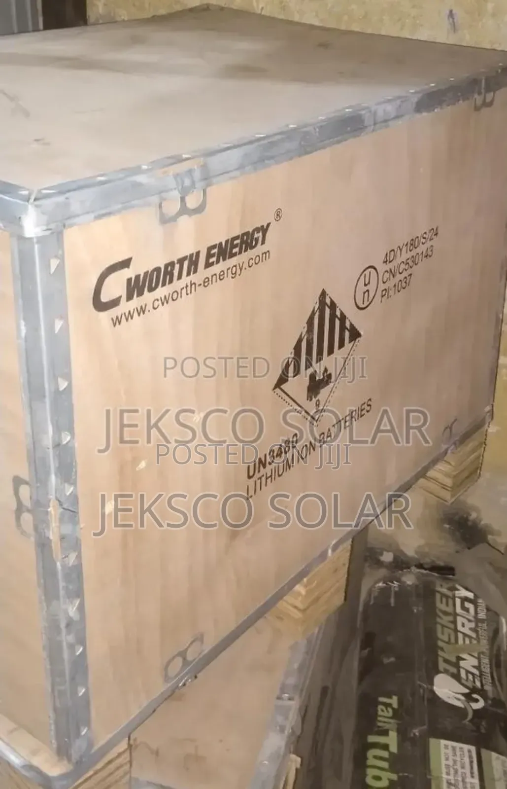 7.5kw Cworth Solar Lithium Battery 51.8v