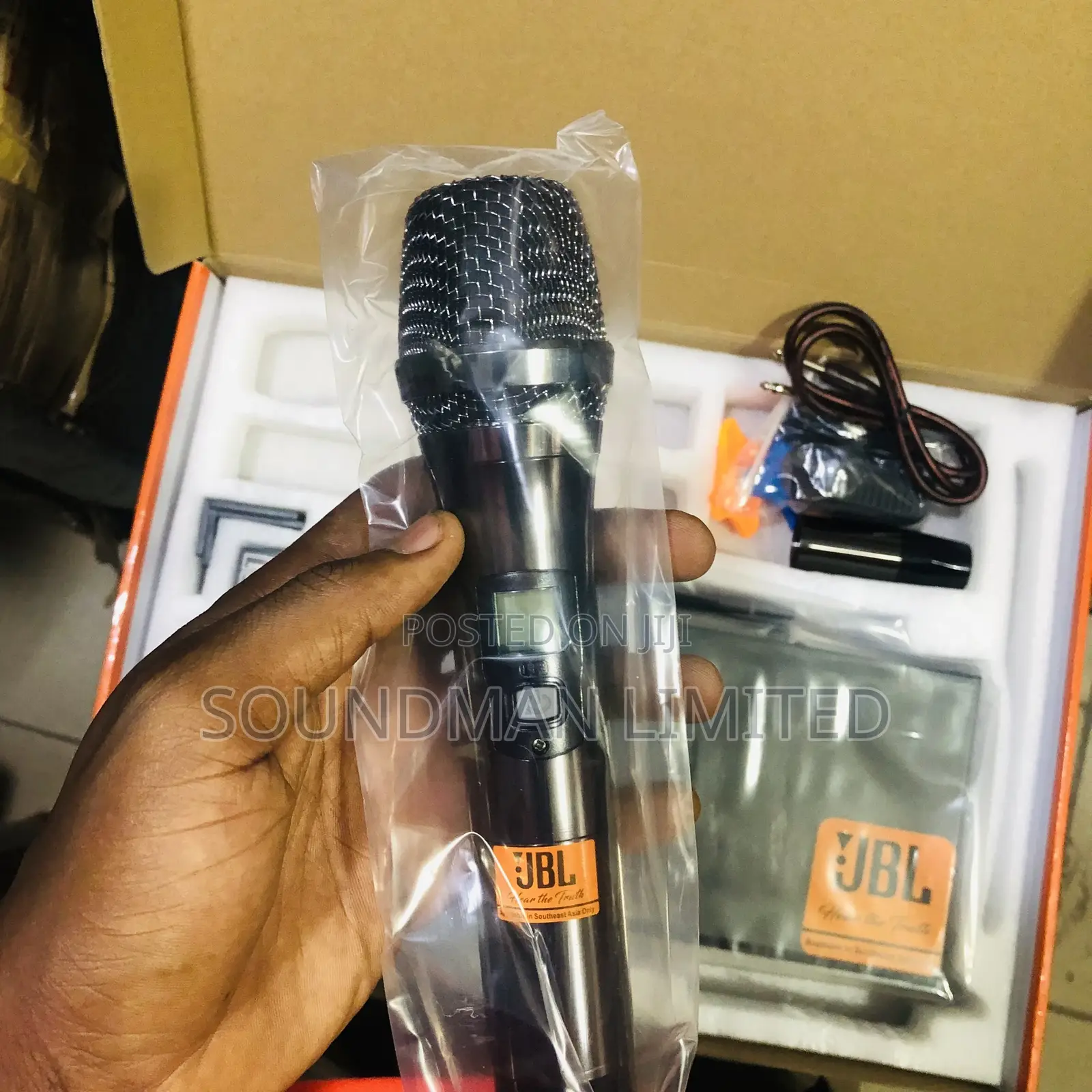 JBL Wireless Microphone System Vm880