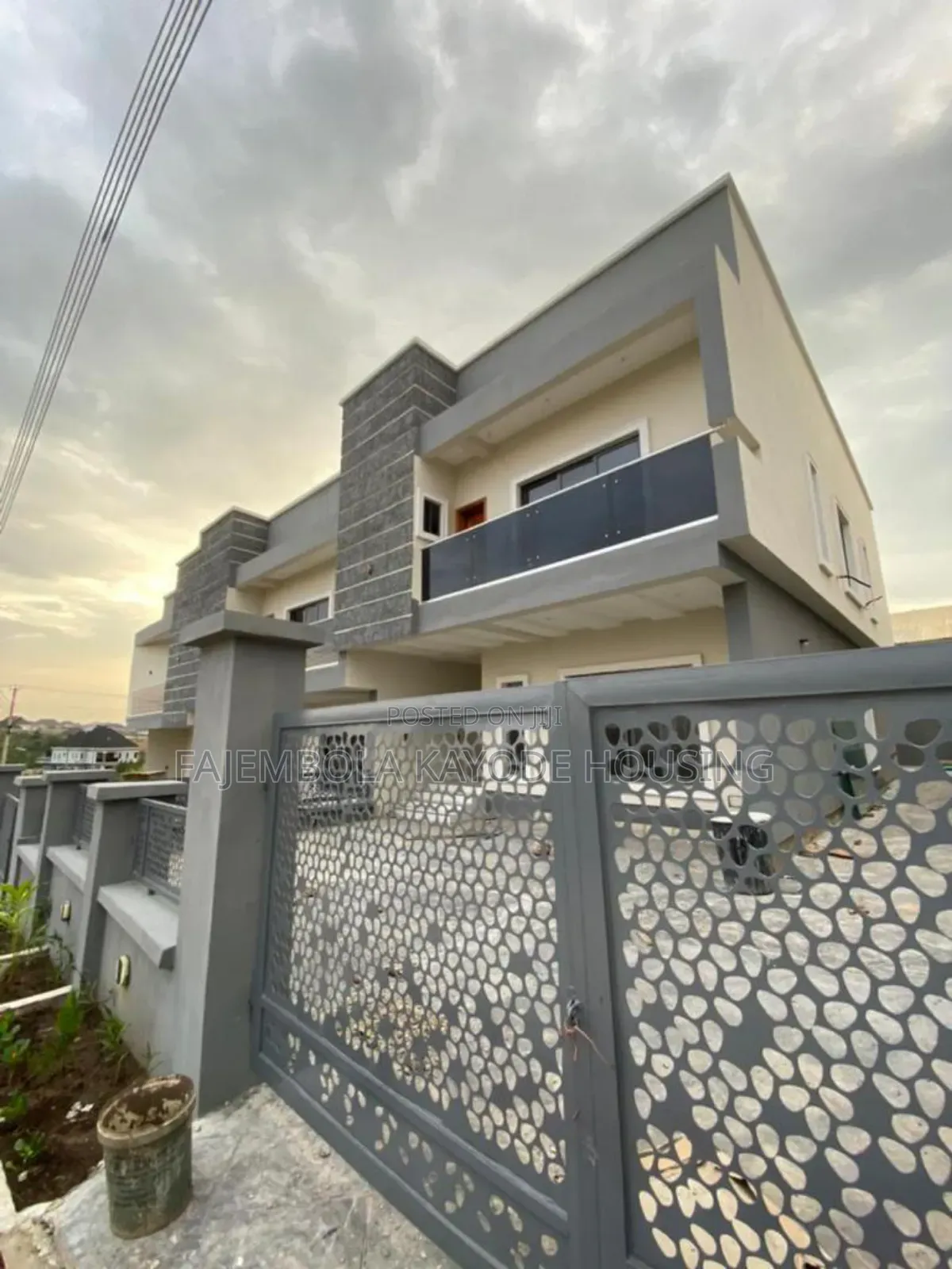 3bdrm Duplex in Carlton Gate, Akobo for sale