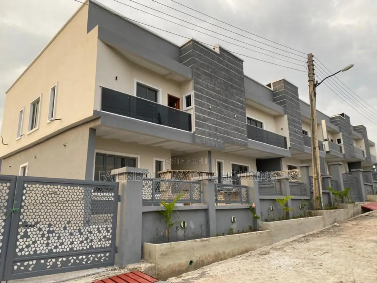3bdrm Duplex in Carlton Gate, Akobo for sale