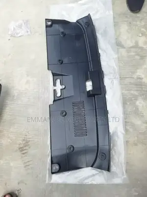 Radiator Plastic Honda CRV 2024