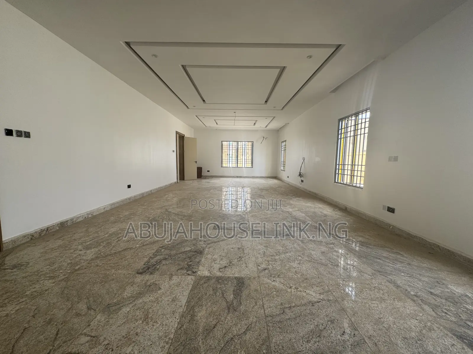 6bdrm Duplex in Guzape Main Abuja for sale