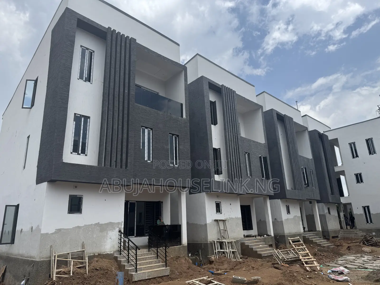 5bdrm Duplex in Asokoro Abuja for sale