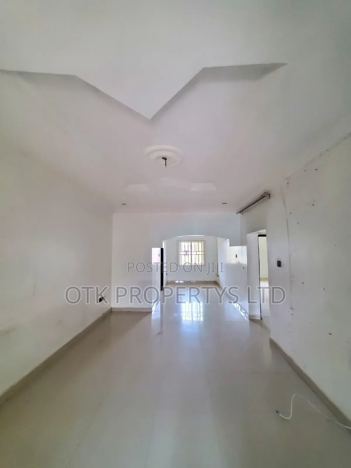 2bdrm Block of Flats in Works And Housing, Gwarinpa for rent