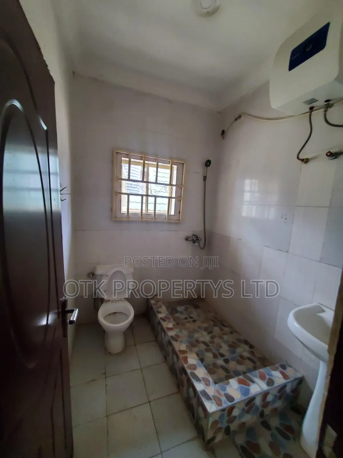 2bdrm Block of Flats in Works And Housing, Gwarinpa for rent