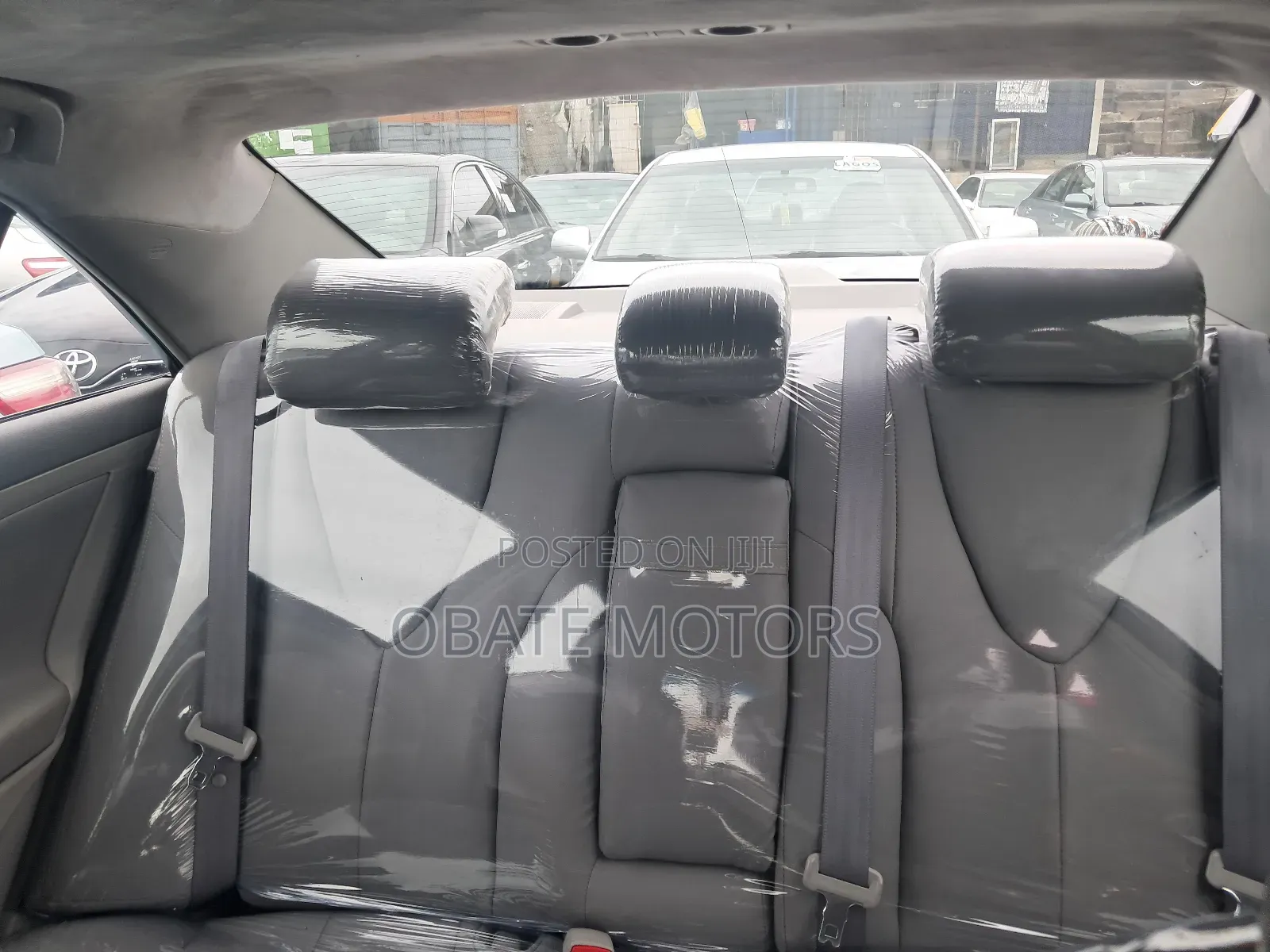 Toyota Camry LE 4dr Sedan (2.5L 4cyl 6A) 2011 Silver