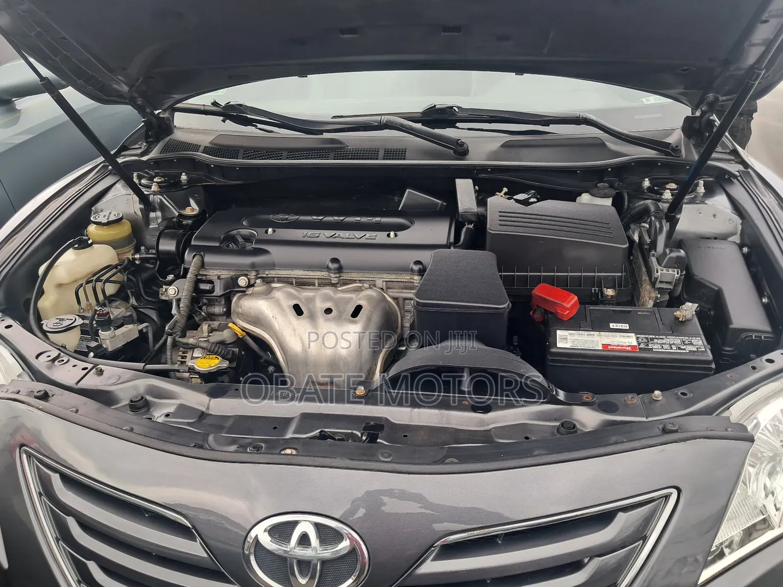 Toyota Camry LE 4dr Sedan (2.5L 4cyl 6AM) 2010 Gray