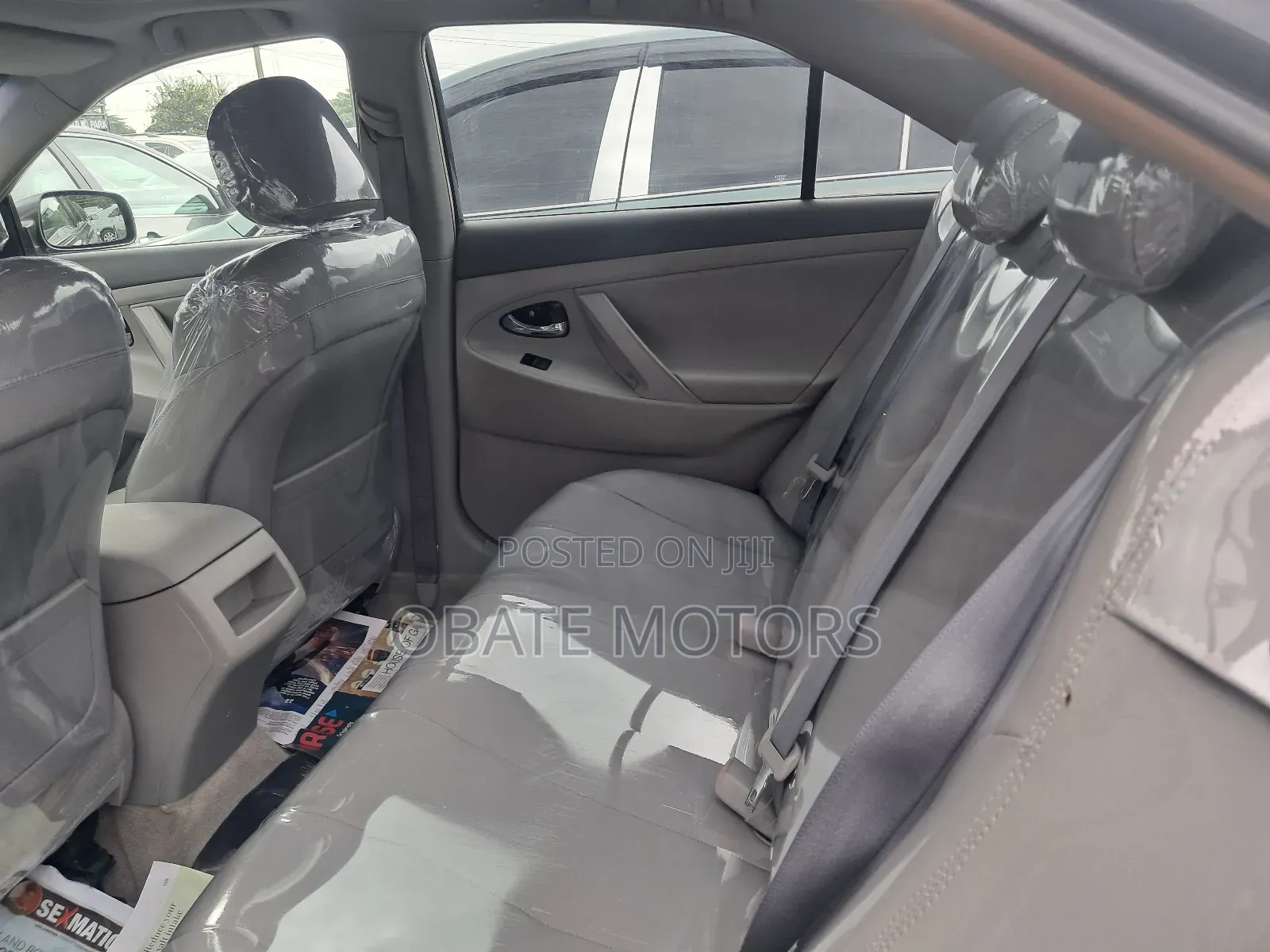 Toyota Camry LE 4dr Sedan (2.5L 4cyl 6AM) 2010 Gray