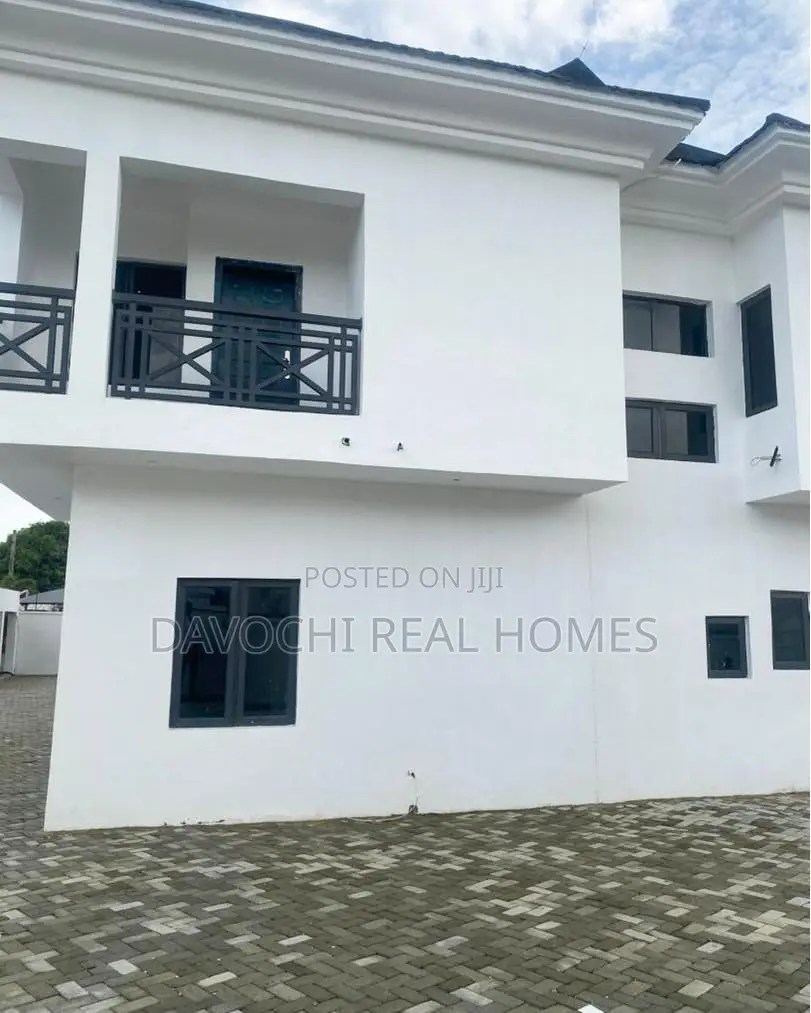 3bdrm Duplex in Lekki Phase1 for rent