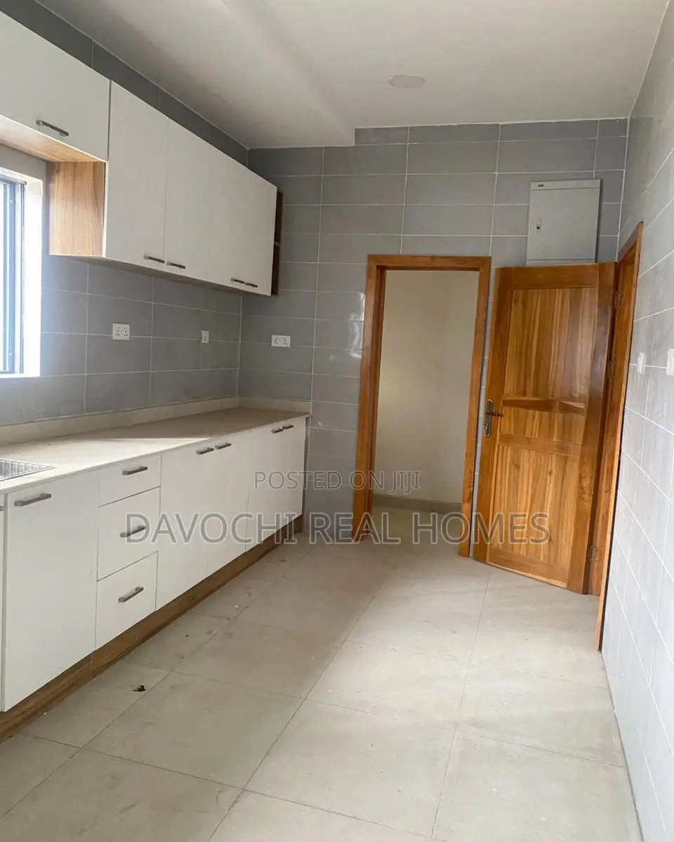 3bdrm Duplex in Lekki Phase1 for rent