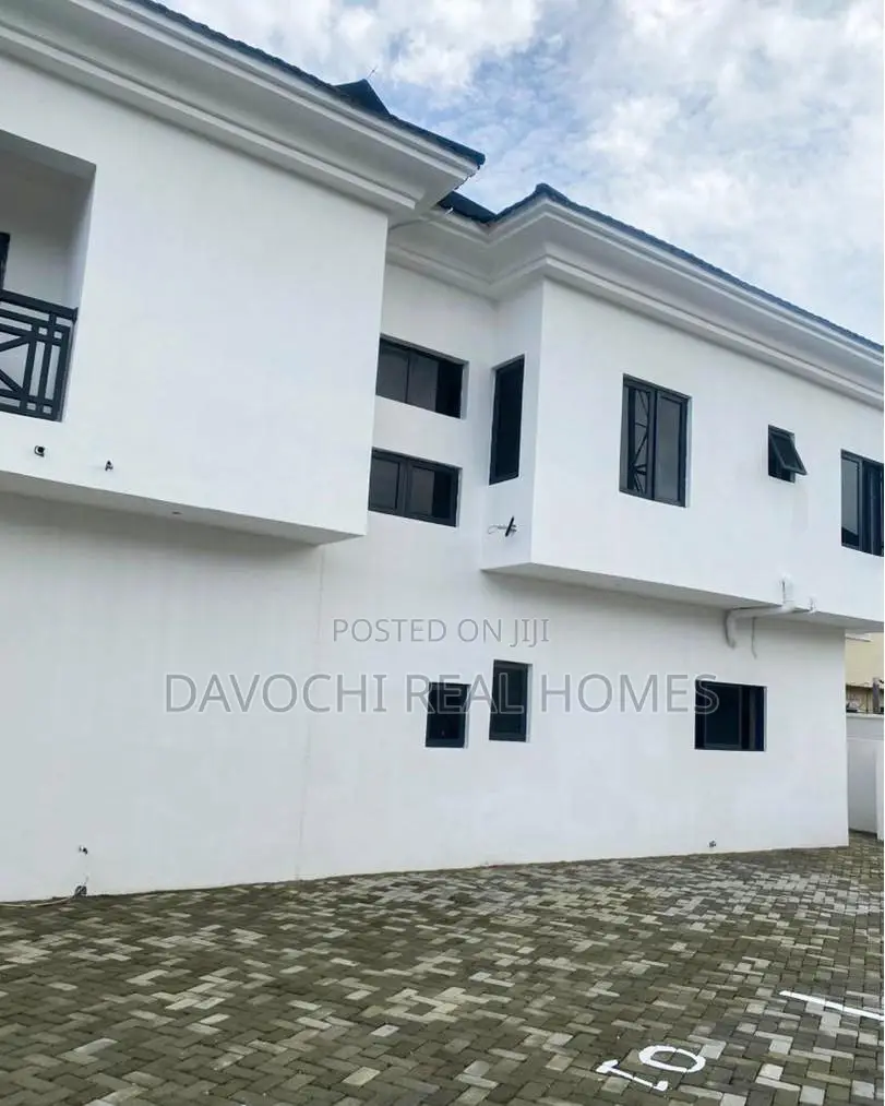 3bdrm Duplex in Lekki Phase1 for rent