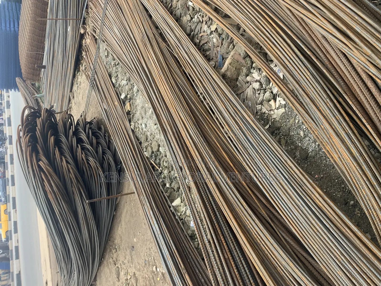 Full Gauge and Standard Iron Rod Reinforcement
