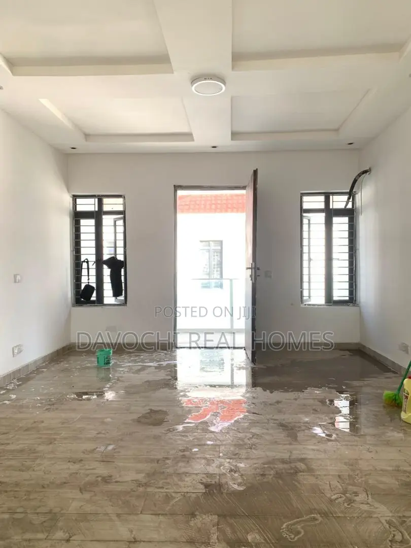 4bdrm Duplex in Orchid Road, Lekki Phase 2 for rent