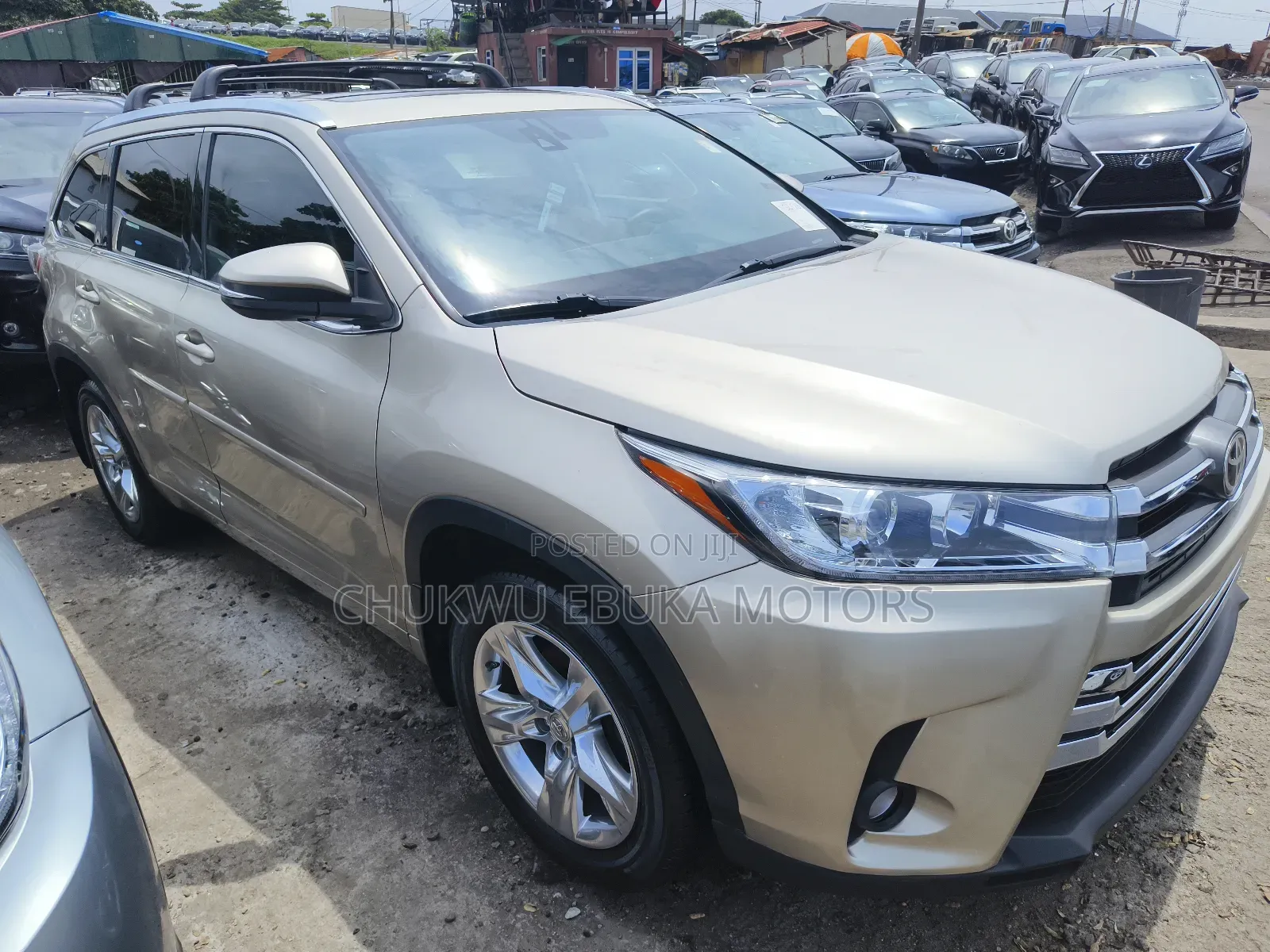 Toyota Highlander Limited V6 4x4 (3.5L 6cyl 6A) 2016 Gold