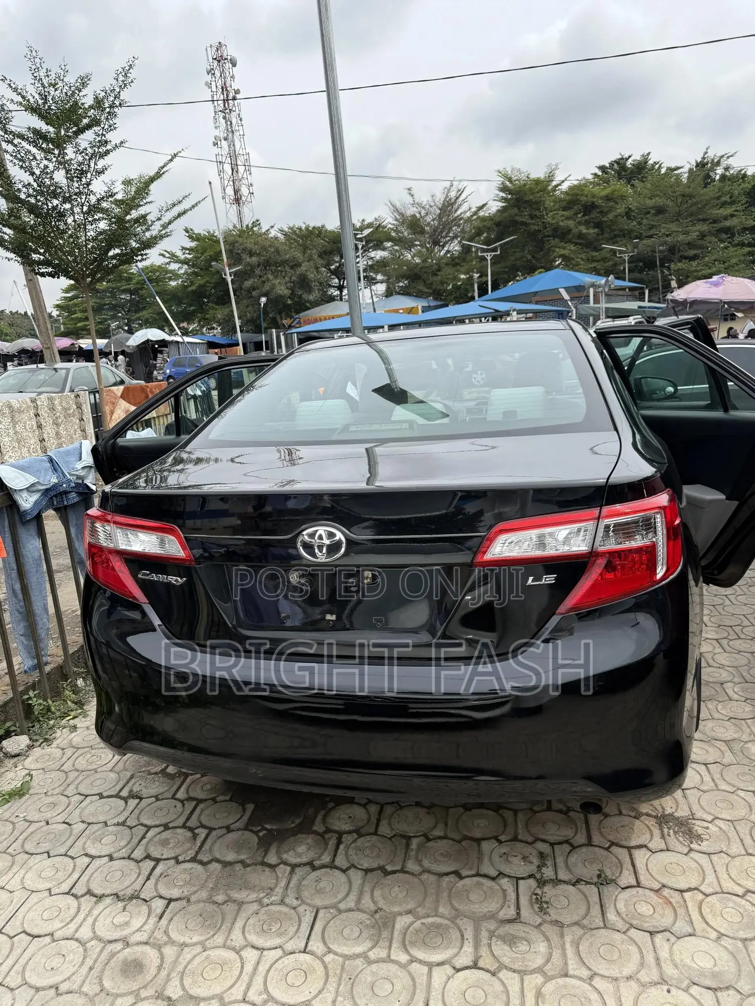 Toyota Camry LE 4dr Sedan (2.5L 4cyl 6A) 2014 Black