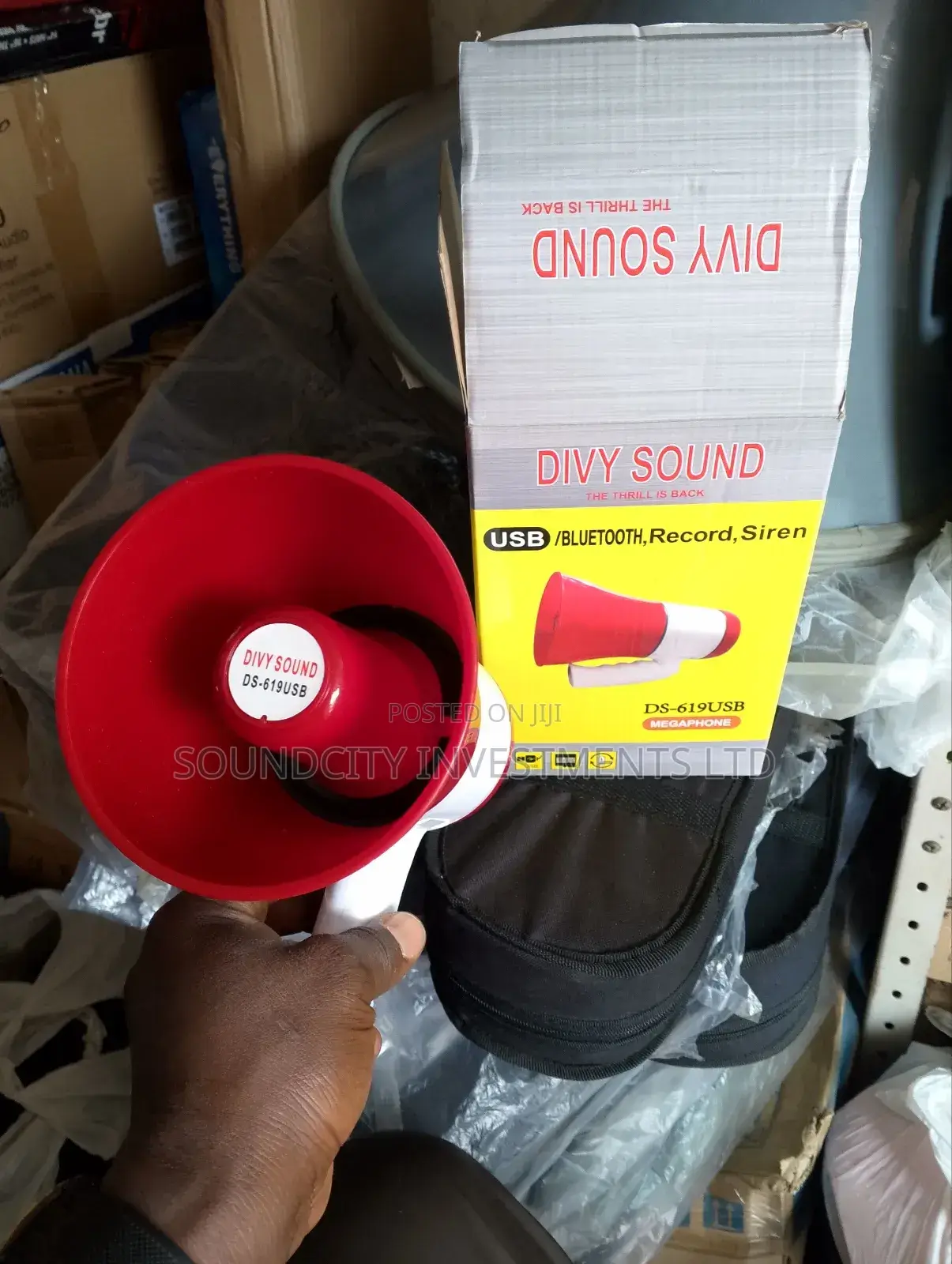 Rechargeable Wireless Handy Announcement Megaphone.