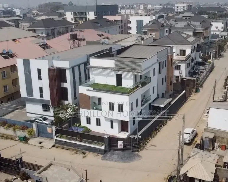 5bdrm Duplex in Lekki for sale
