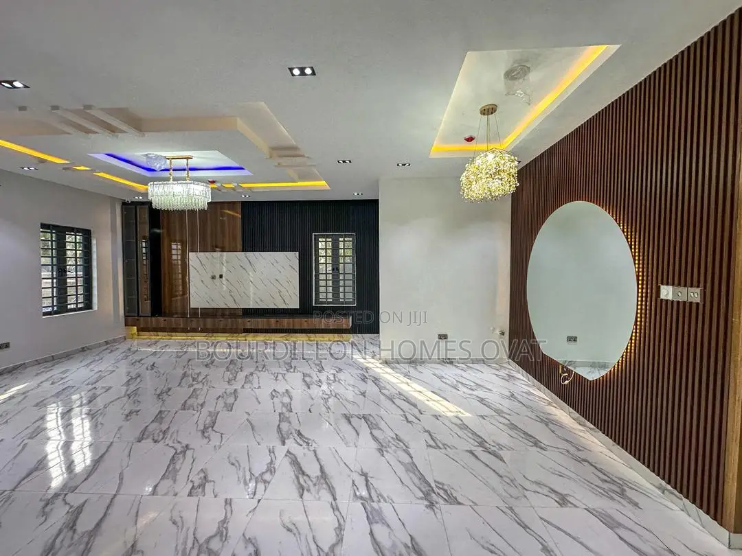 5bdrm Duplex in Lekki for sale
