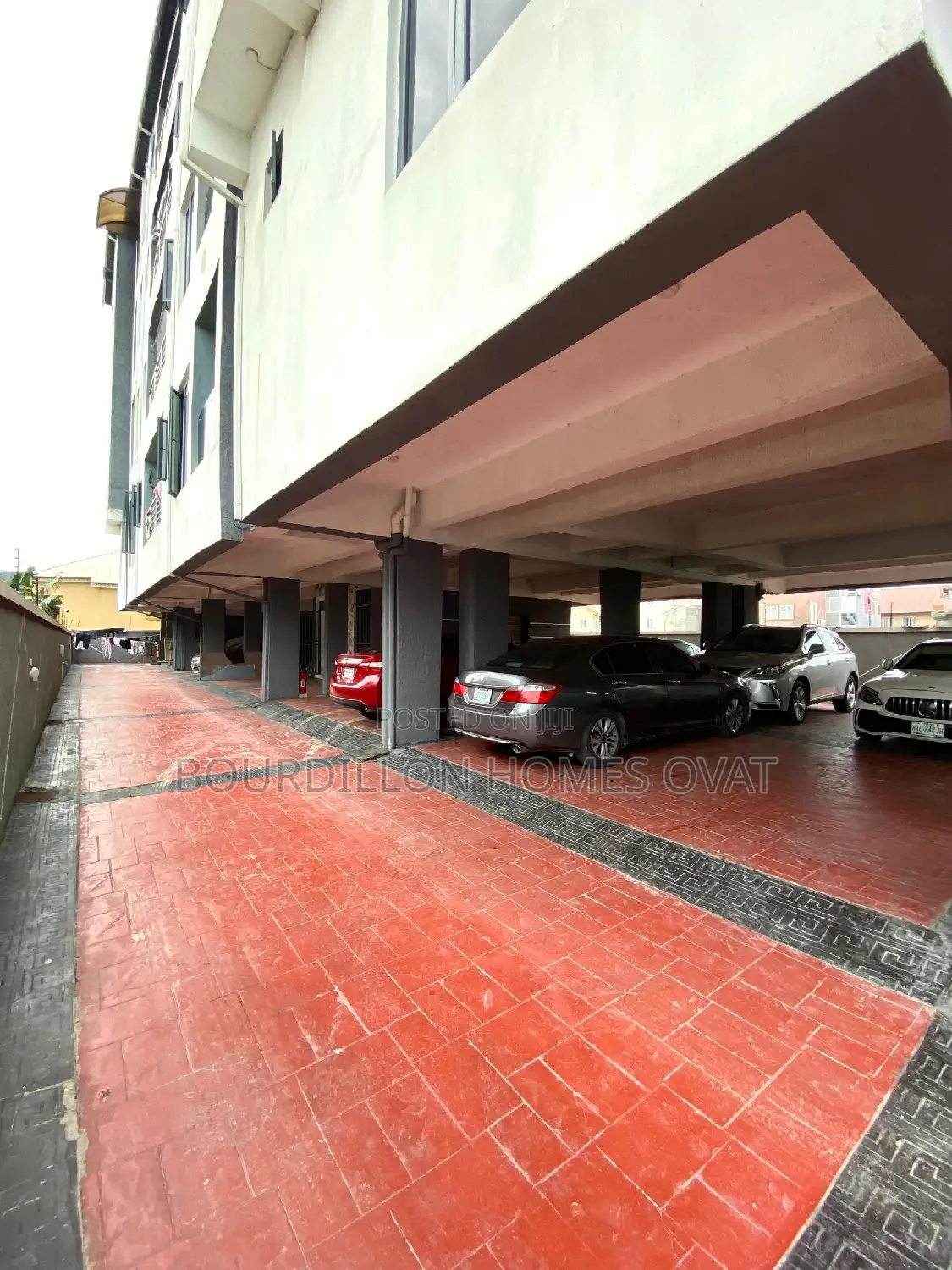 2bdrm Apartment in Lekki for sale