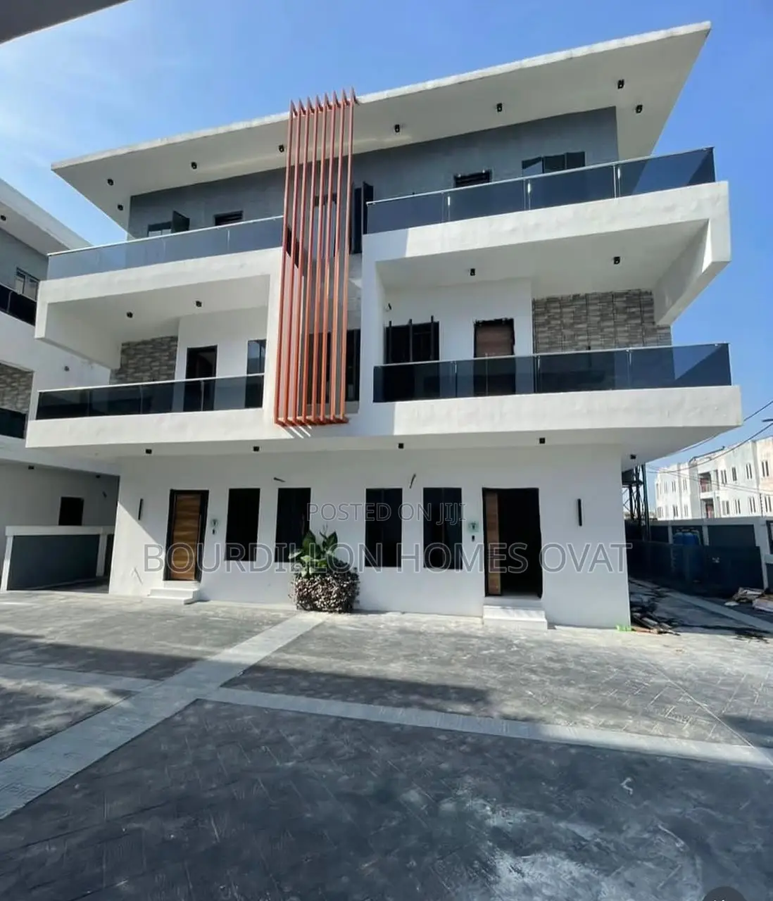5bdrm Duplex in Lekki for sale
