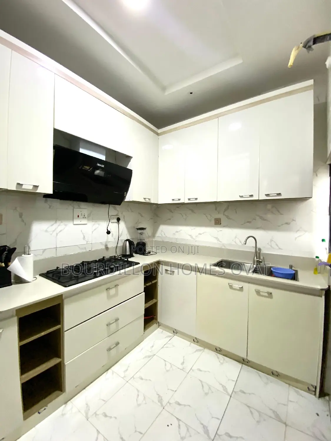 2bdrm Apartment in Lekki for sale