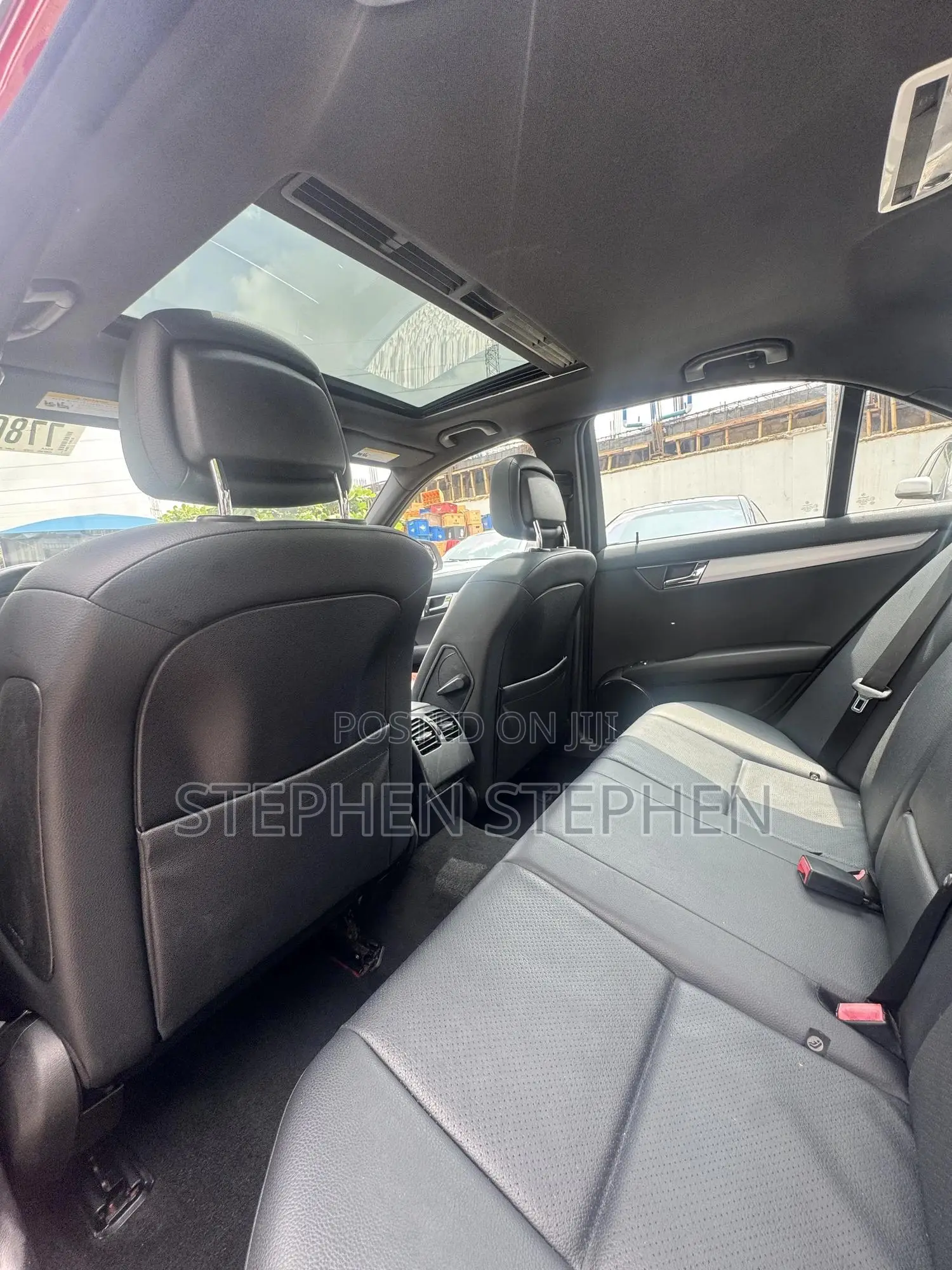 Mercedes-Benz C300 2009 Red